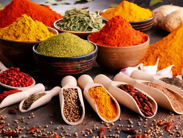 دسته‌بندی ادویه‌ها و طعم‌دهنده‌ها